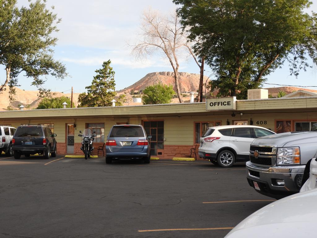 Rainbow Motel Thermopolis Exterior photo