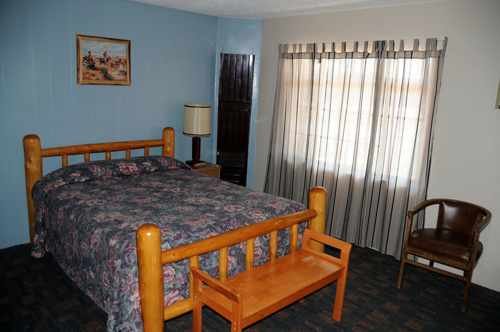 Rainbow Motel Thermopolis Exterior photo