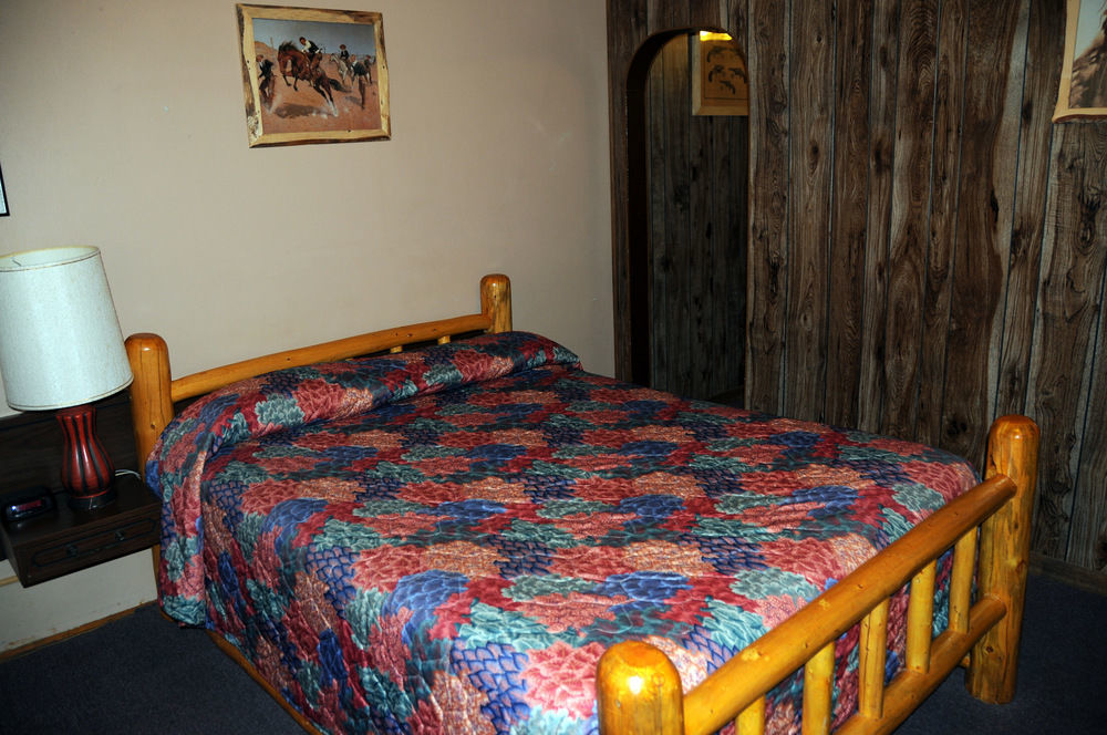 Rainbow Motel Thermopolis Exterior photo