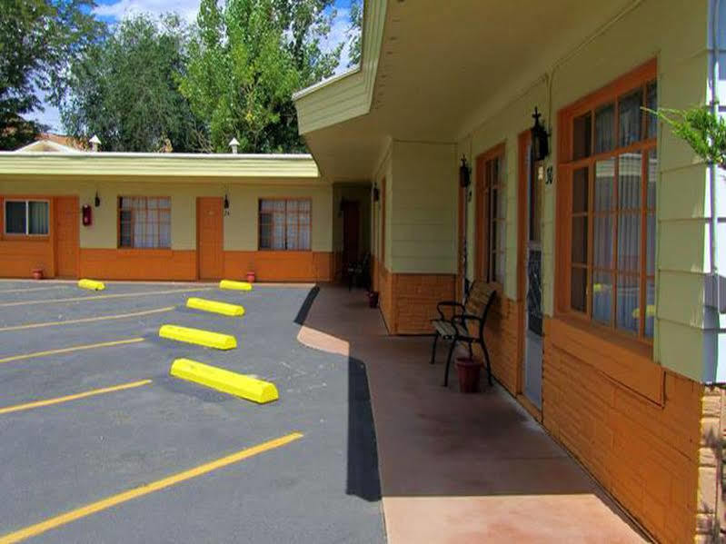 Rainbow Motel Thermopolis Exterior photo